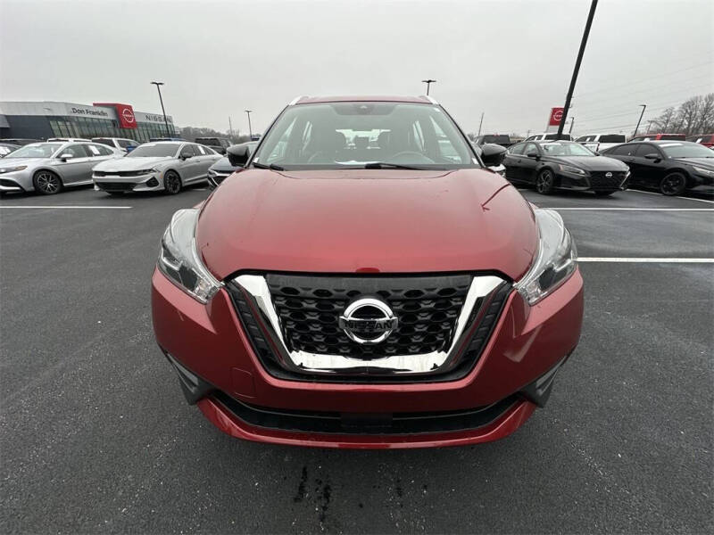 2020 Nissan Kicks SR