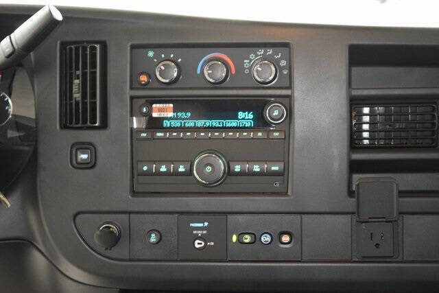 2025 Chevrolet Express 2500