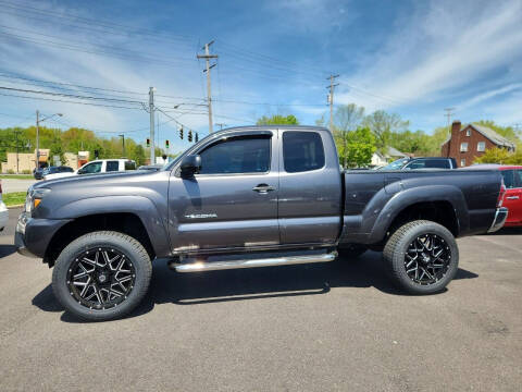 2013 Toyota Tacoma for sale at COLONIAL AUTO SALES in North Lima OH