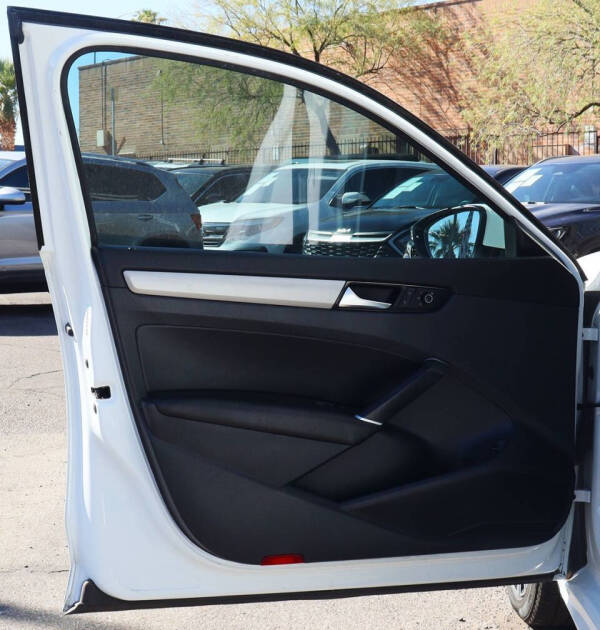 2022 Volkswagen Passat SE