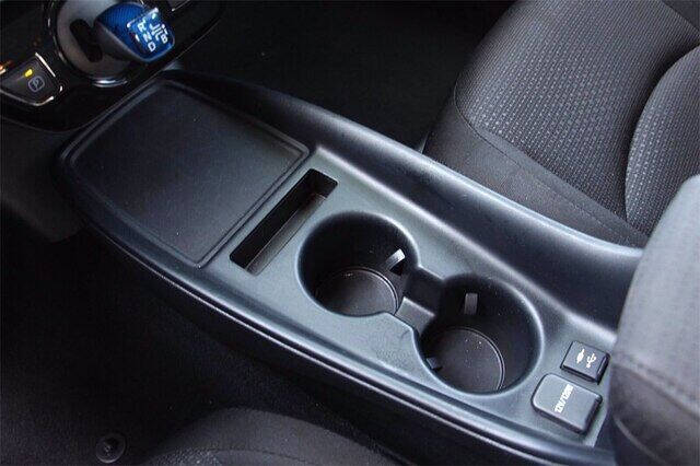 2019 Toyota Prius LE