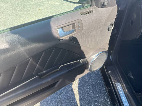 2014 Ford Mustang V6