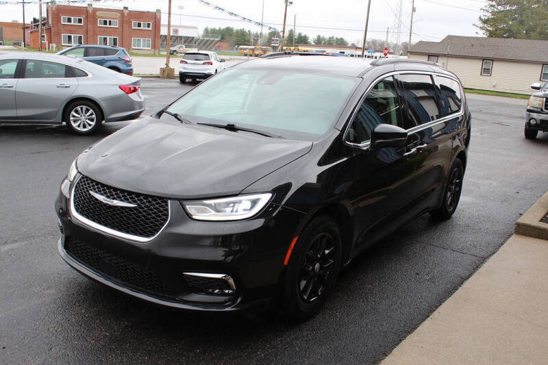 2022 Chrysler Pacifica Touring L