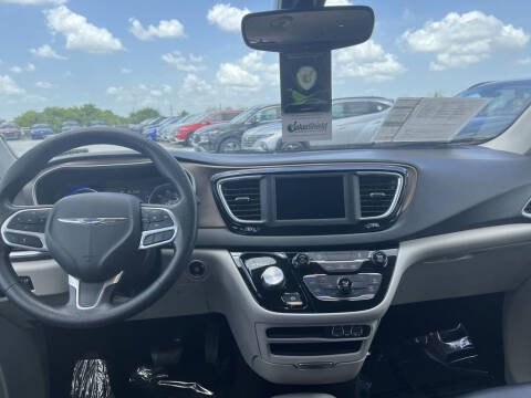 2021 Chrysler Voyager LXi
