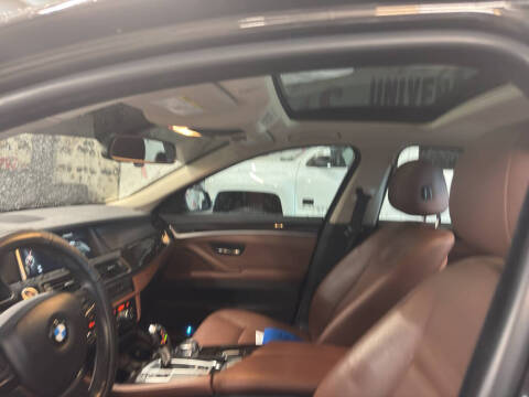 2015 BMW 5 Series 528i