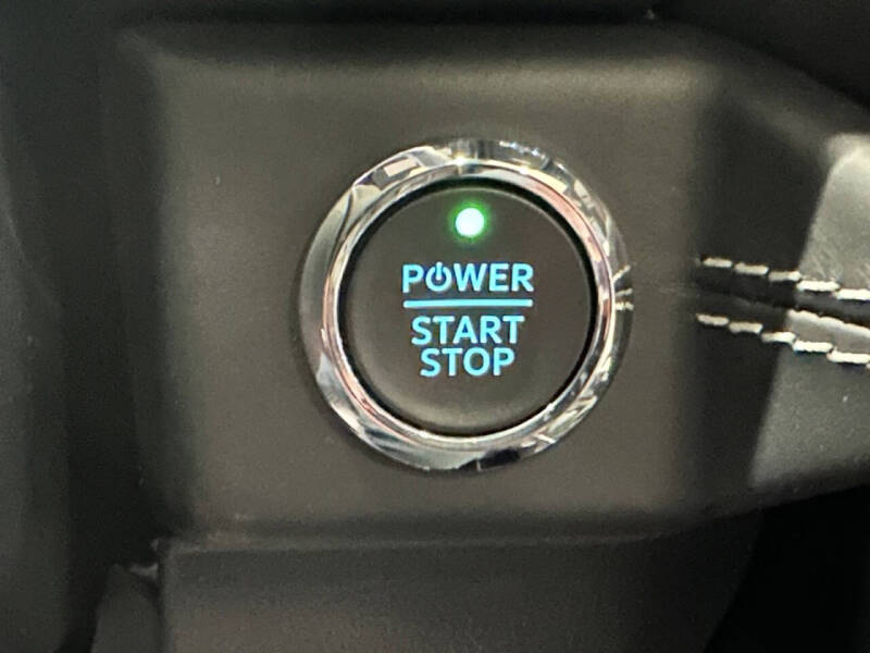 2023 Ford F-150 Lightning Platinum