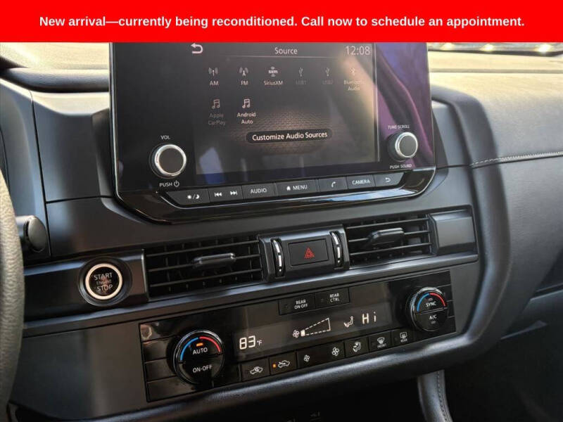 2024 Nissan Pathfinder S