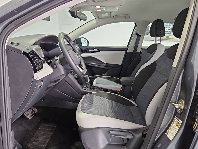 2025 Volkswagen Taos S