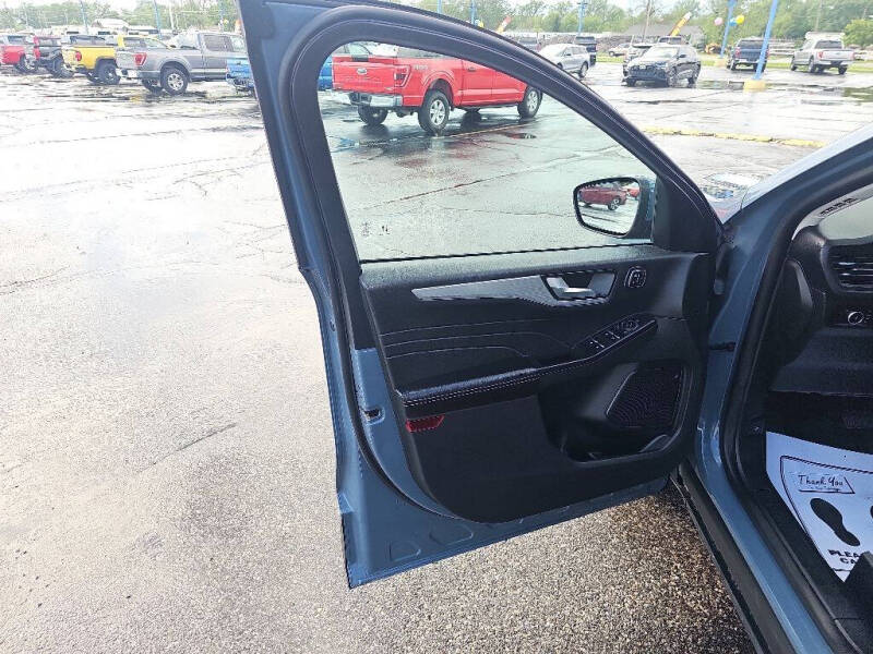 2024 Ford Escape Platinum