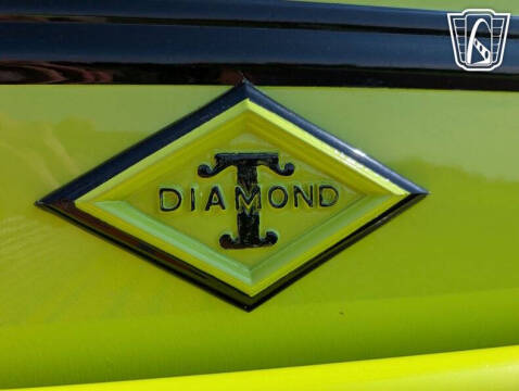 1945 Diamond T 509