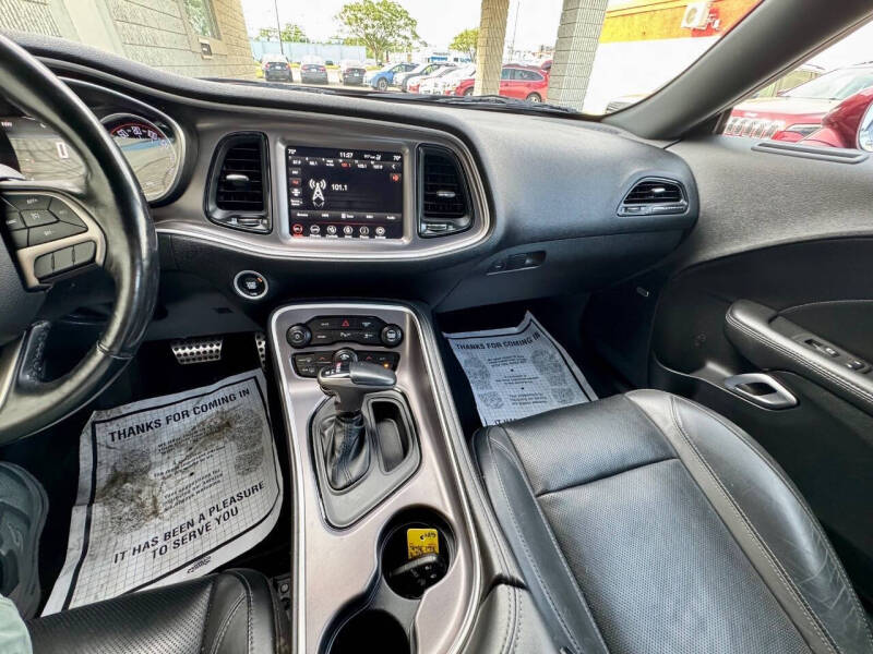 2019 Dodge Challenger SXT