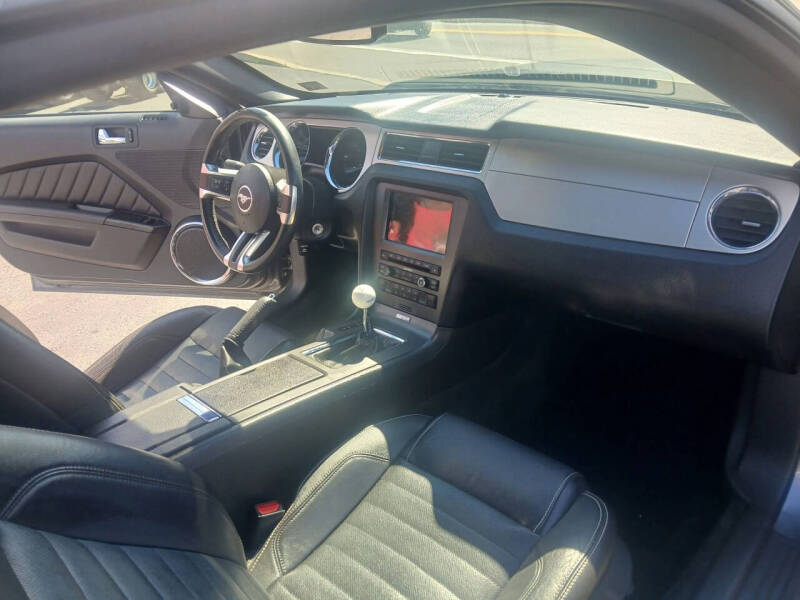 2014 Ford Mustang V6 Premium