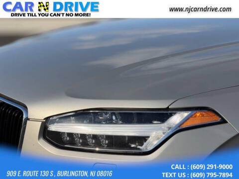 2016 Volvo XC90 T6 Momentum