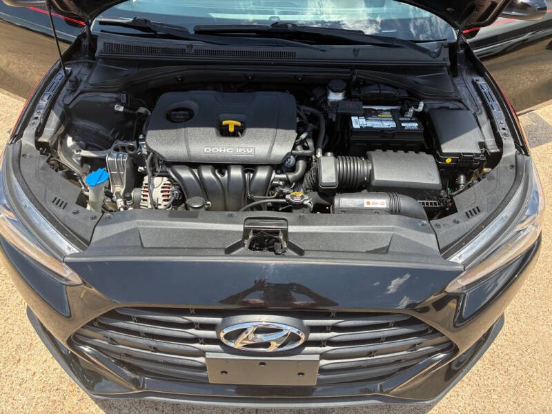 2020 Hyundai Veloster 2.0L