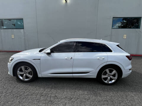 2019 Audi e-tron quattro Premium Plus