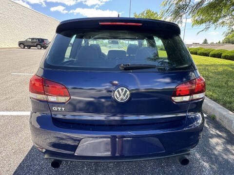 2012 Volkswagen GTI Base PZEV