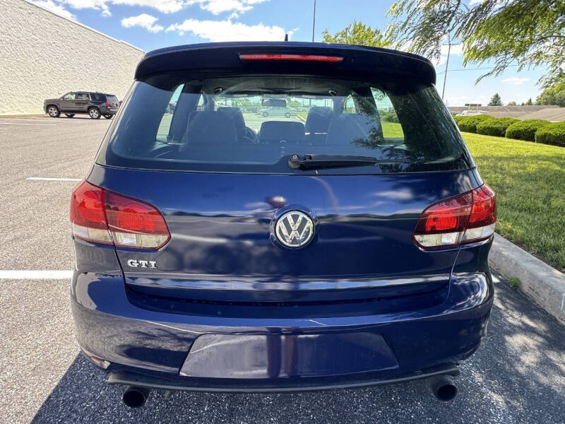 2012 Volkswagen GTI Base PZEV
