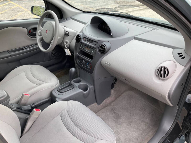 2003 Saturn Ion 2
