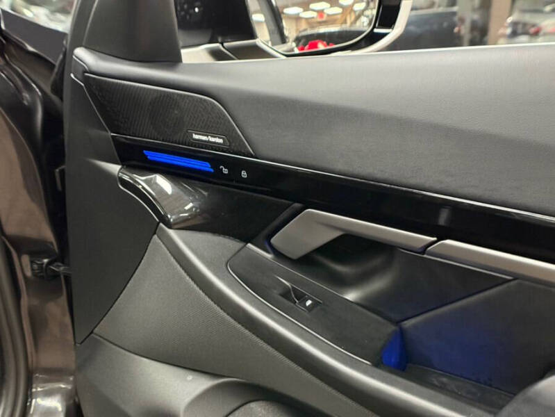 2025 BMW 5 Series 530i xDrive