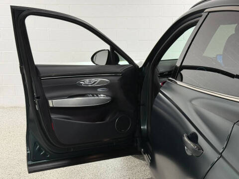 2024 Genesis GV70 2.5T Standard