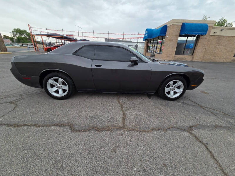 2013 Dodge Challenger SXT