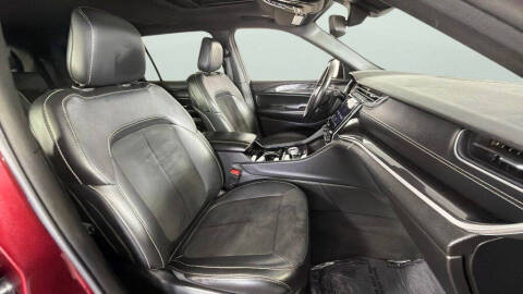 2022 Jeep Grand Cherokee L Altitude