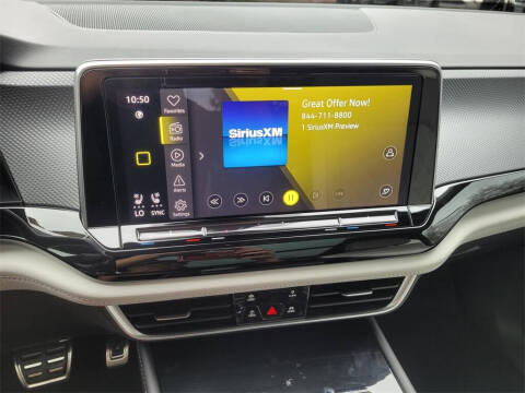 2025 Volkswagen Atlas Cross Sport SEL Premium R-Line 4Motion