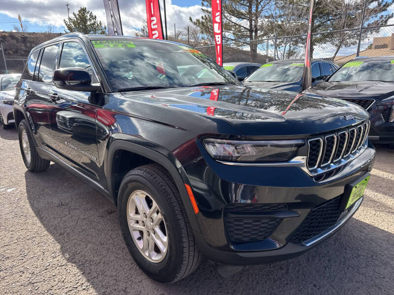 2023 Jeep Grand Cherokee Laredo