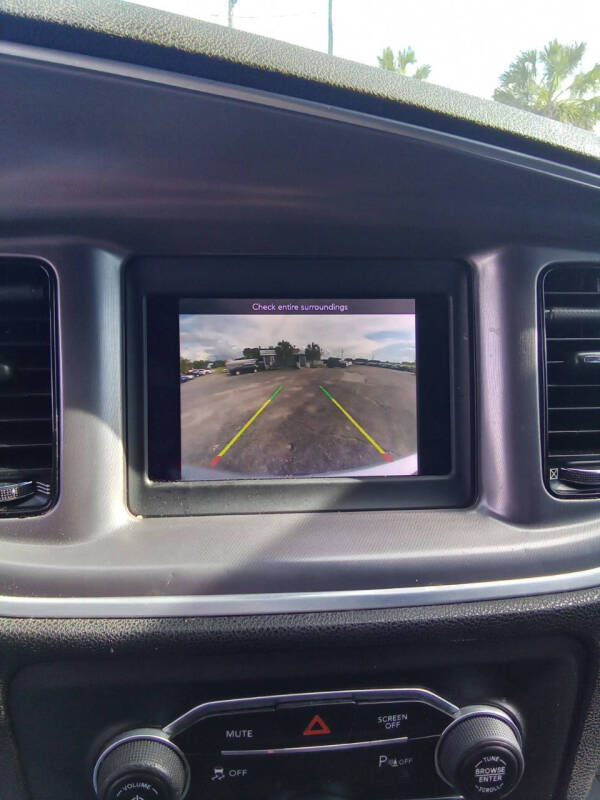 2019 Dodge Charger SXT