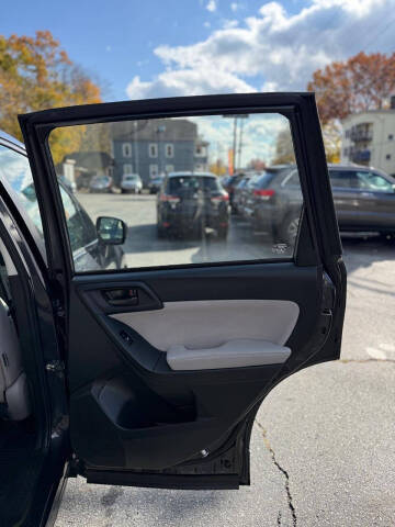 2015 Subaru Forester 2.5i