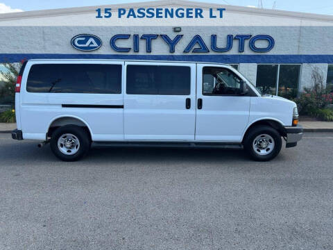 2025 Chevrolet Express LT 3500