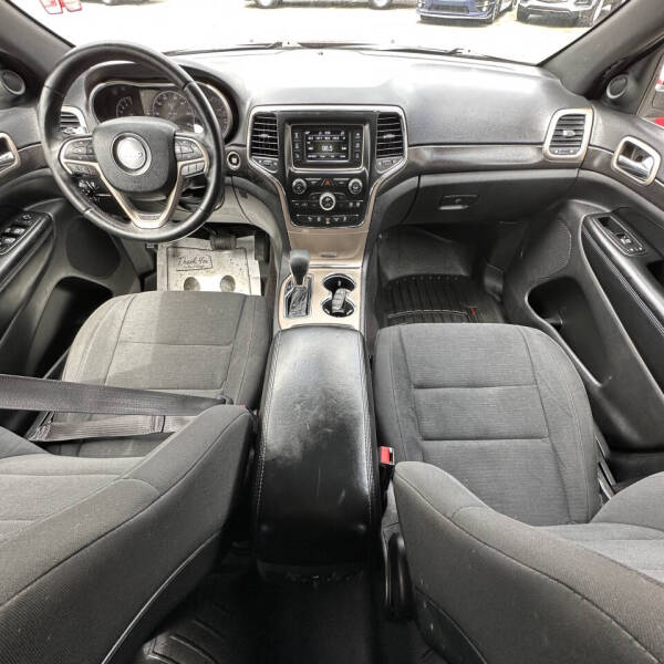 2017 Jeep Grand Cherokee Laredo