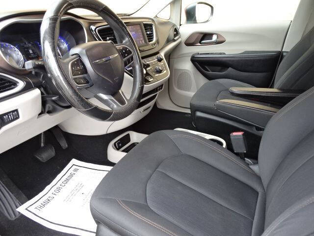 2018 Chrysler Pacifica LX