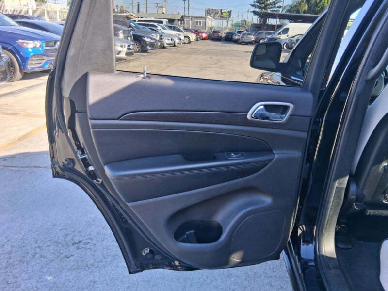 2018 Jeep Grand Cherokee Laredo E