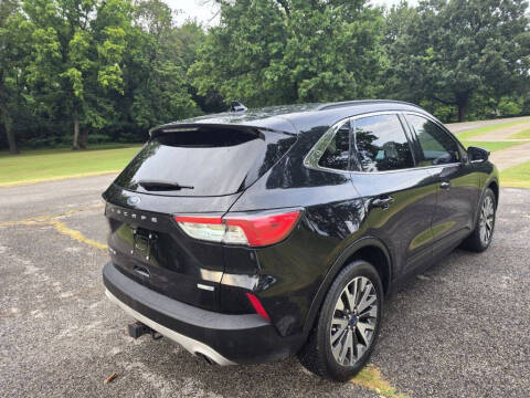 2020 Ford Escape Titanium