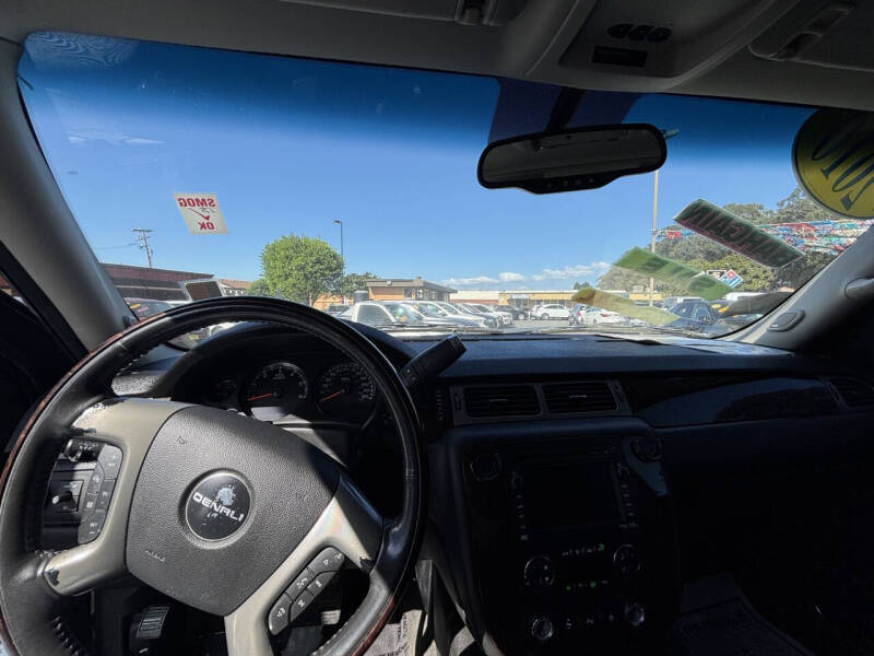 2010 GMC Yukon Denali