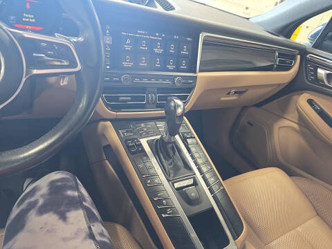 2020 Porsche Macan