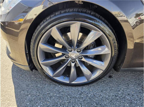 2013 Tesla Model S Performance