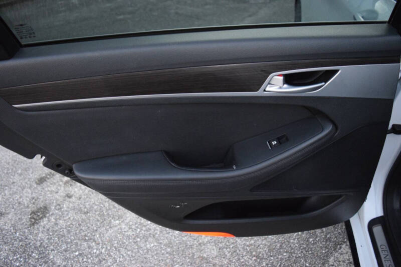 2017 Genesis G80 3.8