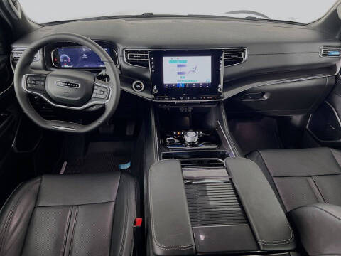 2024 Jeep Wagoneer L