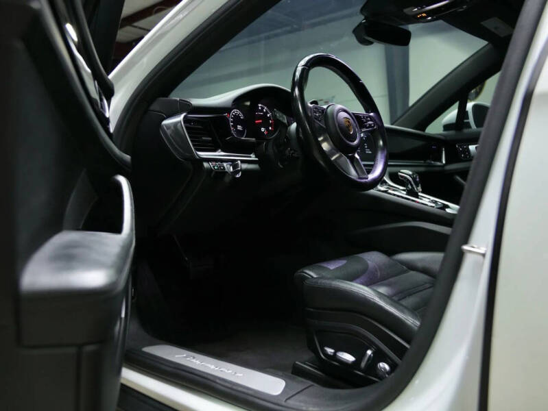 2017 Porsche Panamera