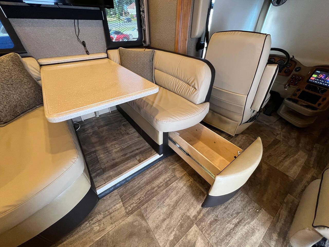 2016 Thor Motor Coach Palazzo for sale at Simple Car Company in Oak Harbor, WA