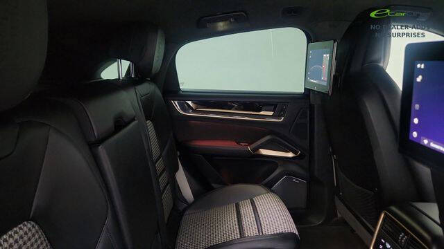 2024 Porsche Cayenne S Coupe