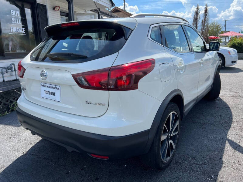 2017 Nissan Rogue Sport SL