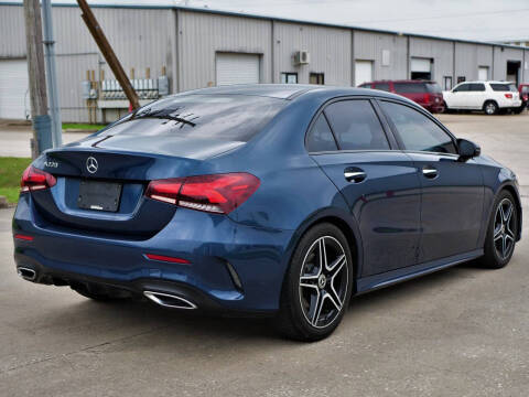 2019 Mercedes-Benz A-Class A 220