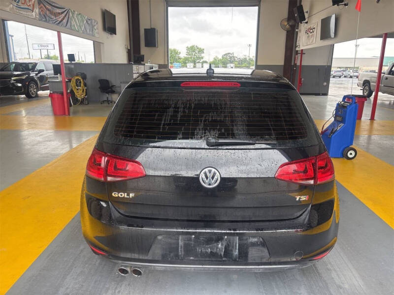 2017 Volkswagen Golf TSI SEL