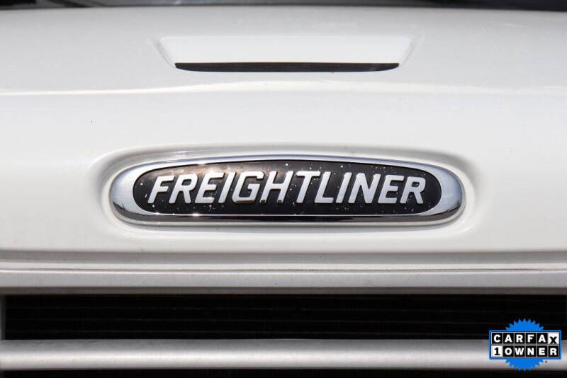 2018 Freightliner M2 106
