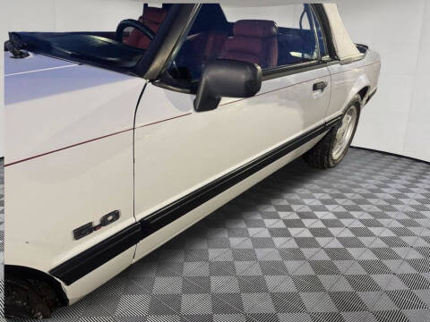 1990 Ford Mustang
