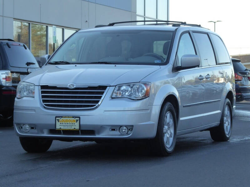 2010 Chrysler Town and Country Touring