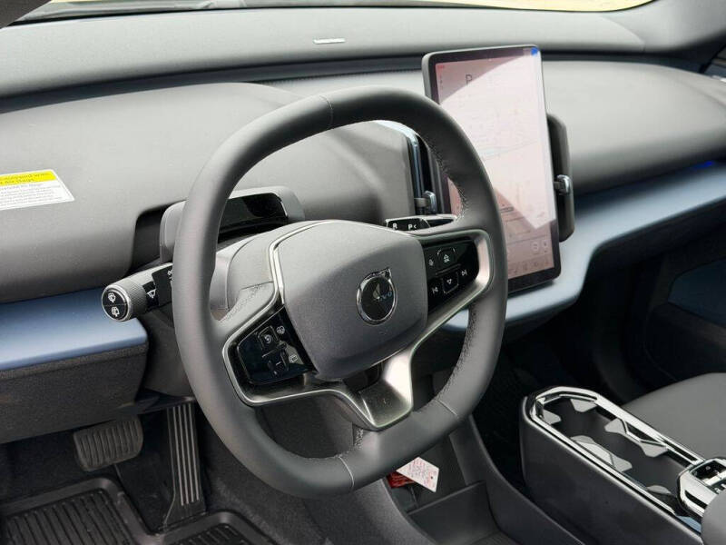 2026 Volvo EX30 Twin Plus